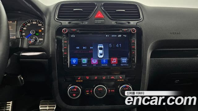 Volkswagen 시로코 2.0 TSI R, 2013 15