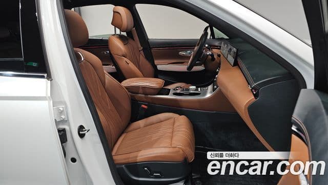 Genesis GV70, 2025 11