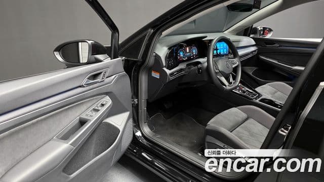 Volkswagen Гольф 8세대 Prestige, 2024 10