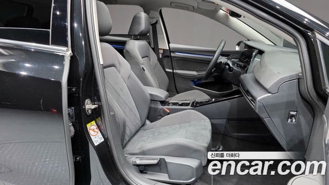 Volkswagen Гольф 8세대 Prestige, 2024 11