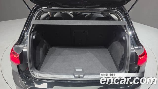 Volkswagen Гольф 8세대 Prestige, 2024 20