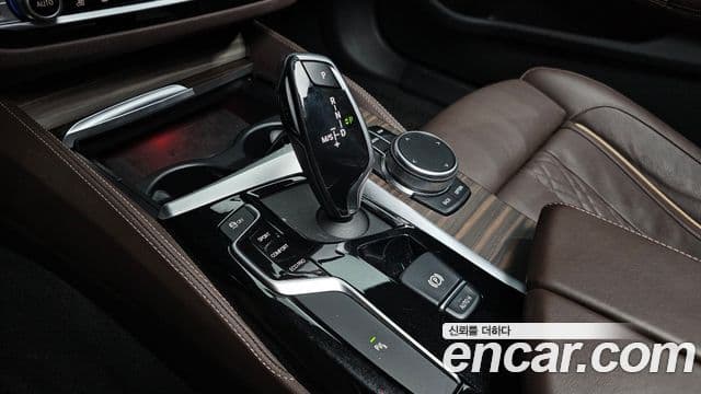 BMW 5시리즈 (G30) 520d Luxury Plus, 2020 9
