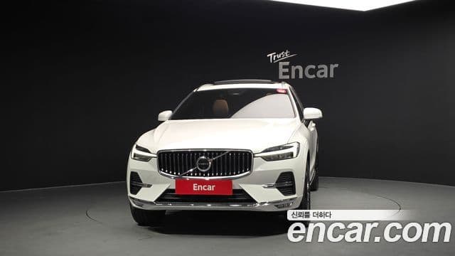 Volvo XC60 2세대 B5 Ultra Bright, 2025 3