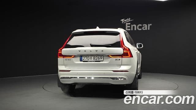 Volvo XC60 2세대 B5 Ultra Bright, 2025 4