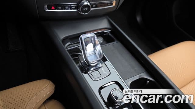 Volvo XC60 2세대 B5 Ultra Bright, 2025 9