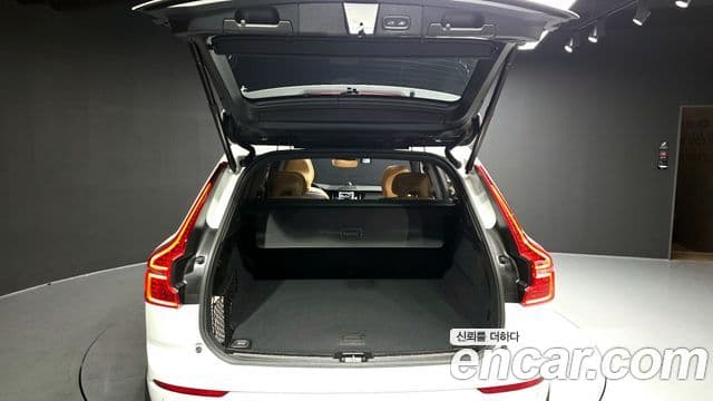 Volvo XC60 2세대 B5 Ultra Bright, 2025 20