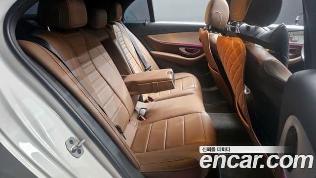 Mercedes-Benz E-класс W213 Avantgarde, 2021 12