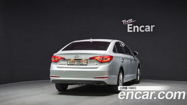 Hyundai LF Sonata Premium, 2016 4