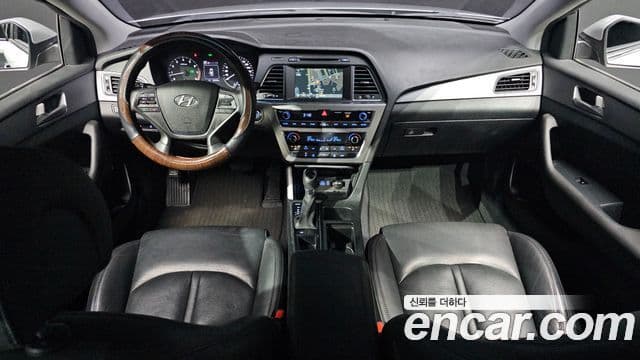 Hyundai LF Sonata Premium, 2016 7