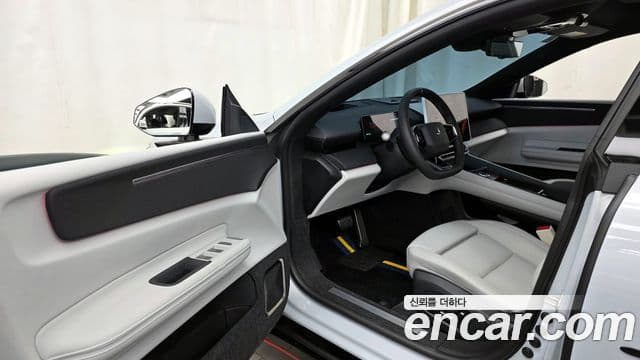 Polestar Polestar 4 Long Range два мотора, 2025 10