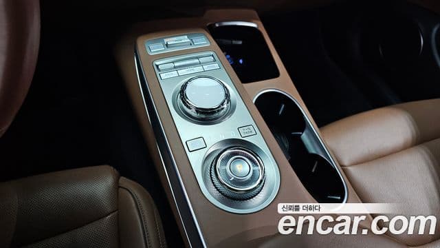 Genesis GV70, 2021 9