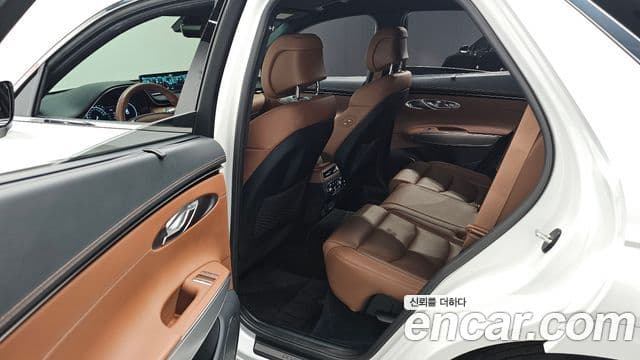 Genesis GV70, 2021 12