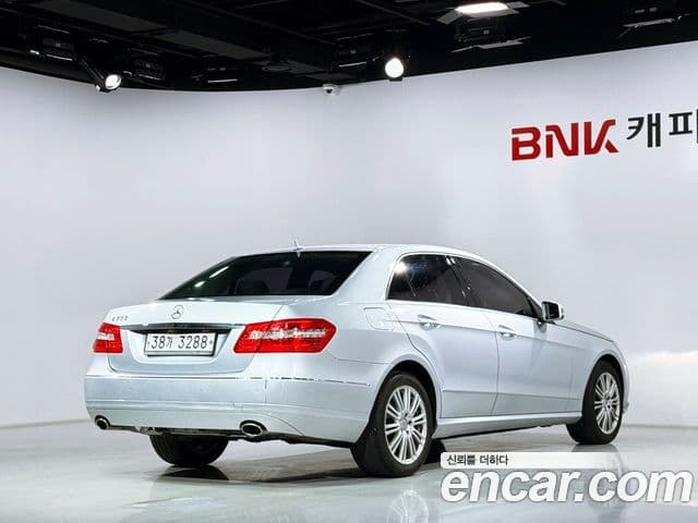 Mercedes-Benz E-класс W212 E300 Elegance, 2010 2
