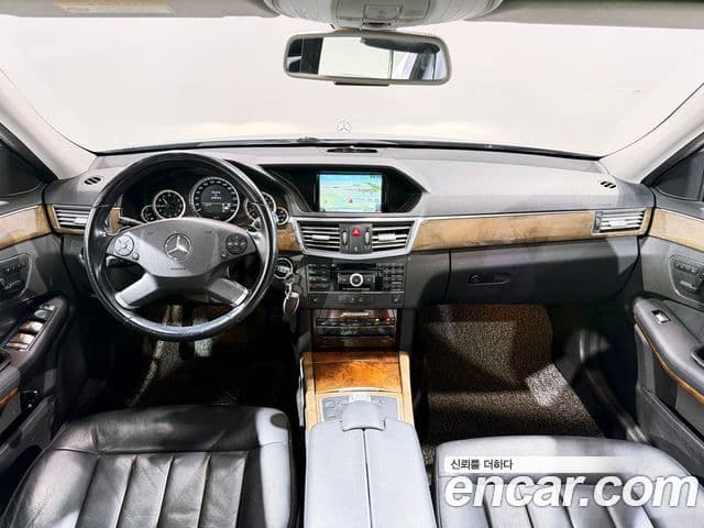 Mercedes-Benz E-класс W212 E300 Elegance, 2010 4