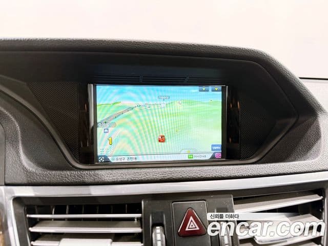 Mercedes-Benz E-класс W212 E300 Elegance, 2010 12