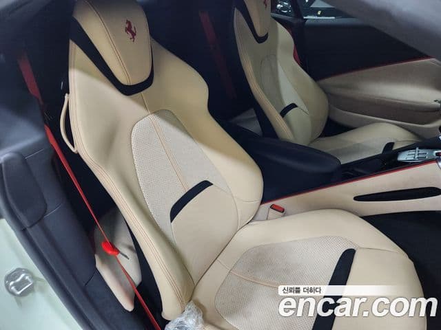 Ferrari 로마 3.9 Spyder, 2024 18