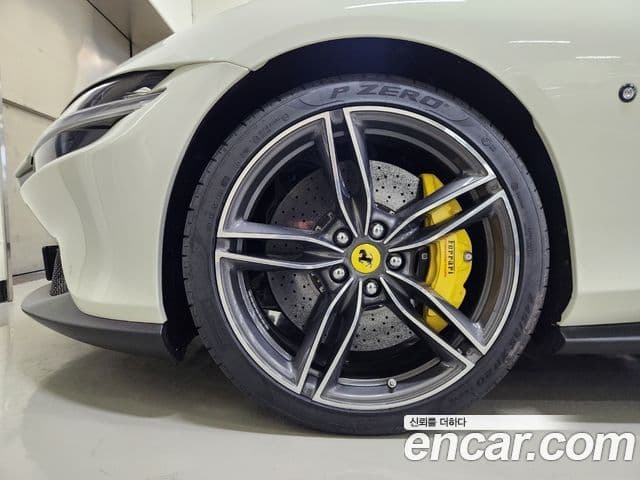 Ferrari 로마 3.9 Spyder, 2024 20