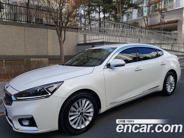 Kia All New K7 Deluxe, 2017 1