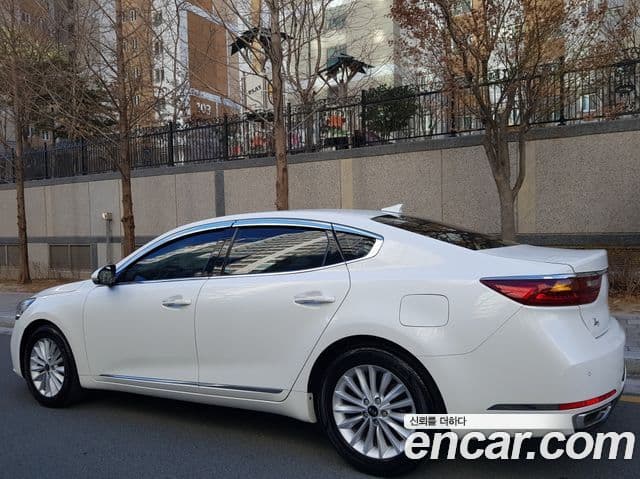 Kia All New K7 Deluxe, 2017 7