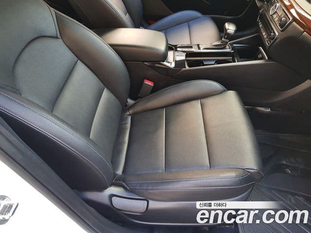 Kia All New K7 Deluxe, 2017 14