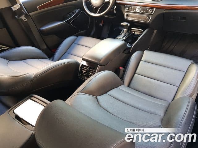 Kia All New K7 Deluxe, 2017 16