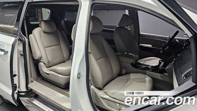 Kia The / новый New Carnival Prestige, 2019 10