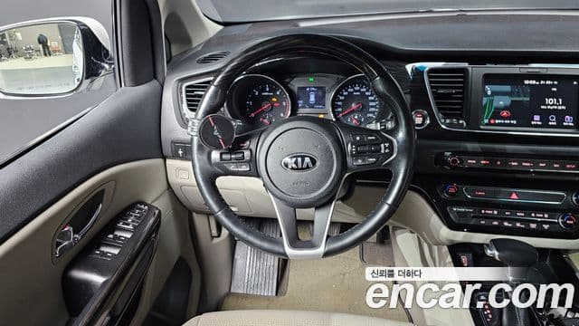 Kia The / новый New Carnival Prestige, 2019 12