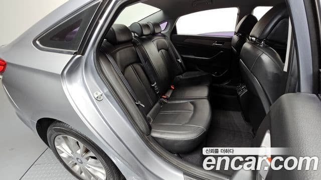 Hyundai LF Sonata Special, 2016 12