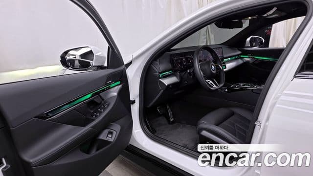 BMW 5시리즈 (G60) 520i Special Edition, 2025 10