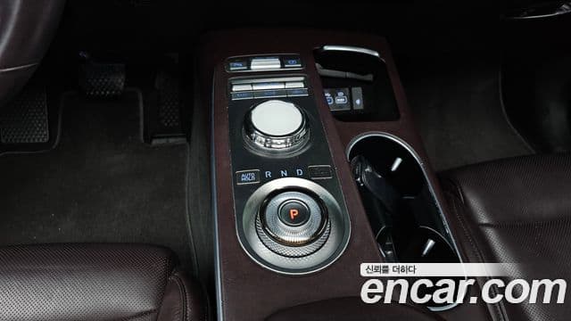 Genesis GV70, 2021 9