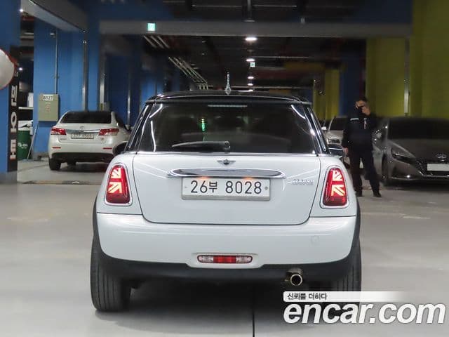 Mini Cooper Brick Lane Edition, 2013 3