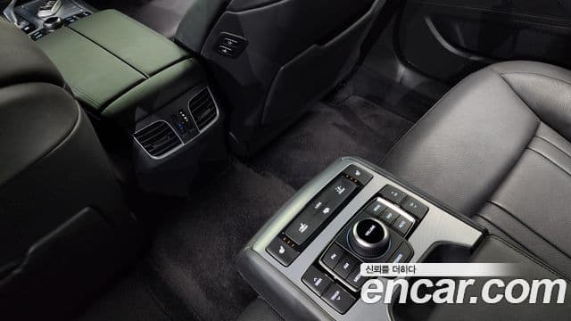 Genesis G80 Premium Luxury, 2018 18