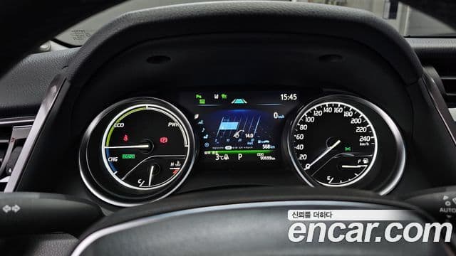 Toyota 캠리 (XV70) 2.5 XLE гибрид, 2019 8