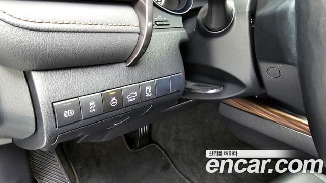 Toyota 캠리 (XV70) 2.5 XLE гибрид, 2019 15