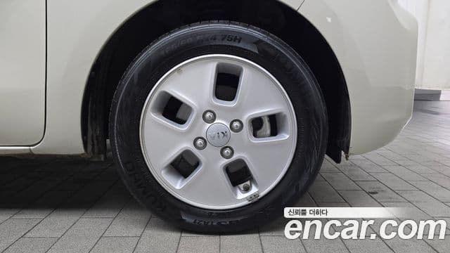 Kia The / новый New Ray Luxury, 2018 все фото