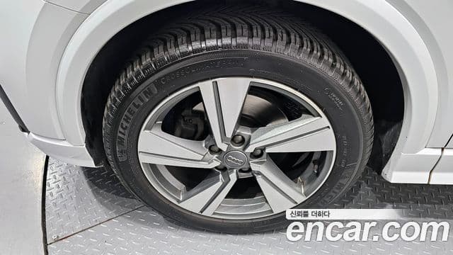 Audi Q2 Premium, 2020 все фото