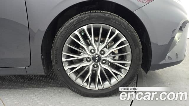 Kia The / новый New K3 2세대 Signature, 2022 все фото