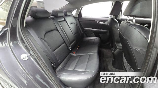 Kia The / новый New K3 2세대 Signature, 2022 12