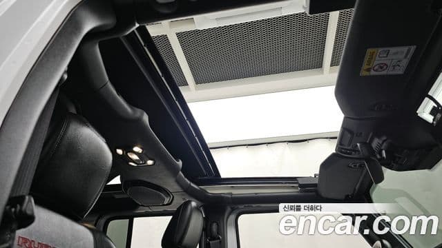 Jeep Wrangler (JL) 2.0 Rubicon Power top 4도어, 2022 17