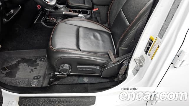 Jeep Wrangler (JL) 2.0 Rubicon Power top 4도어, 2022 18