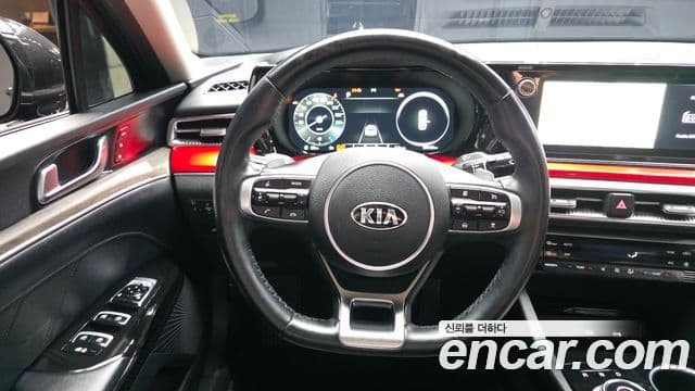 Kia K5 3세대 Signature, 2021 13