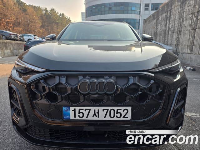 Audi Q5 (80A) 45 TFSI Quattro S Line чёрный Edition, 2025 1
