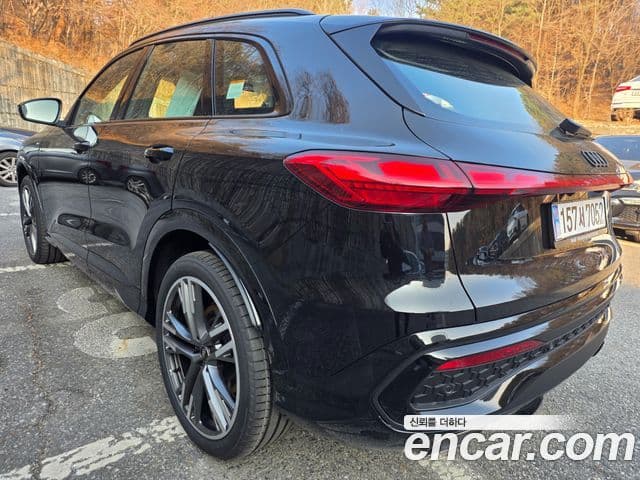 Audi Q5 (80A) 45 TFSI Quattro S Line чёрный Edition, 2025 4