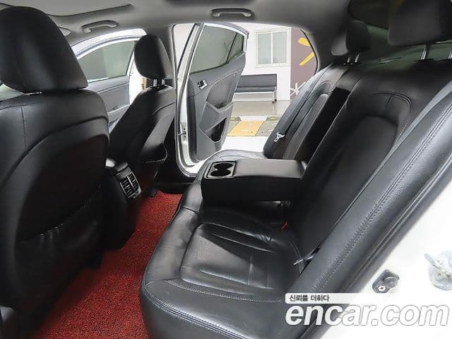 Kia K5 Prestige, 2013 9