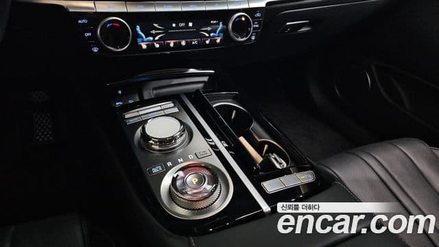 Genesis G80 (RG3) бензин 2.5 турбо AWD, 2024 9