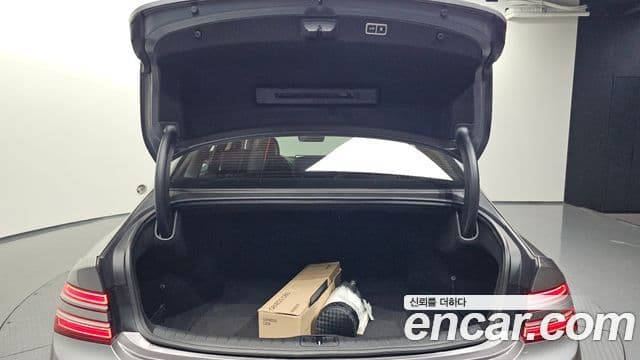 Genesis G80 (RG3) бензин 2.5 турбо AWD, 2024 20