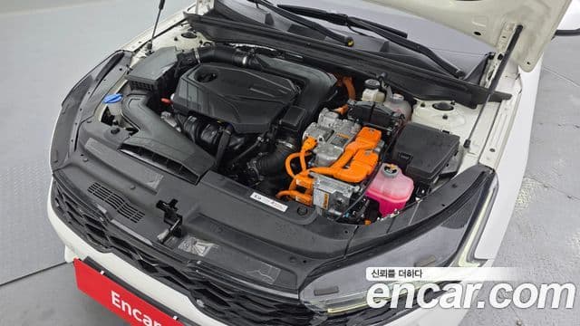 Kia K5 гибрид 3세대 Prestige, 2023 6