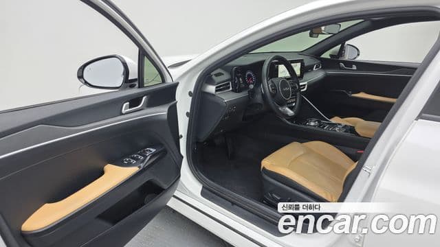 Kia K5 гибрид 3세대 Prestige, 2023 10