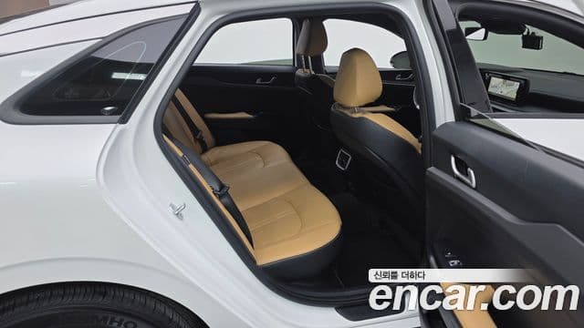 Kia K5 гибрид 3세대 Prestige, 2023 12