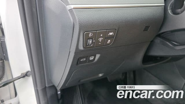 Kia K5 гибрид 3세대 Prestige, 2023 14